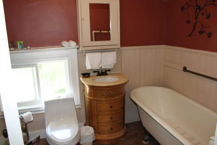 Room 34 of 61