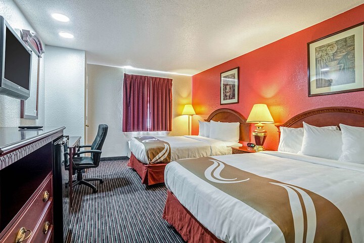 Room 10 of 36
