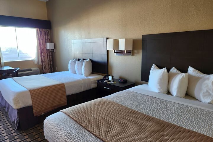Days Inn by Wyndham Baytown East