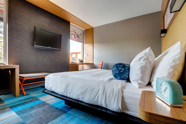 Room 18 of 35