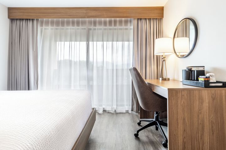 Room 106 of 157