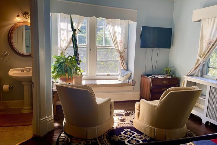 Room 7 of 19