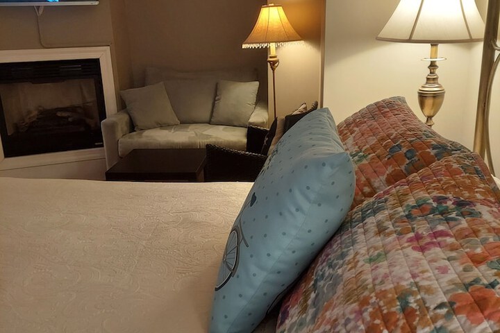Room 50 of 91