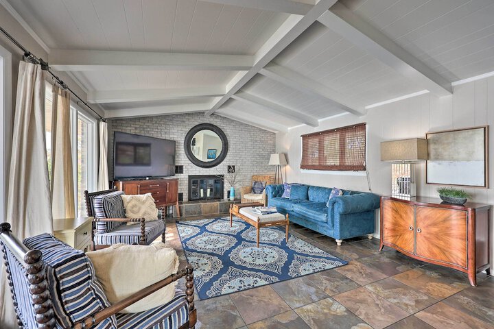 Hot Tub & Dock: Lakefront Home in Hot Springs