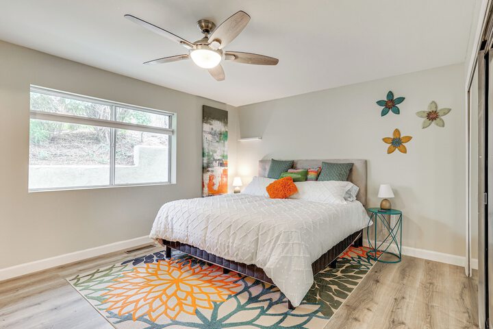 San Marcos Getaway w / Deck & Lake Views!
