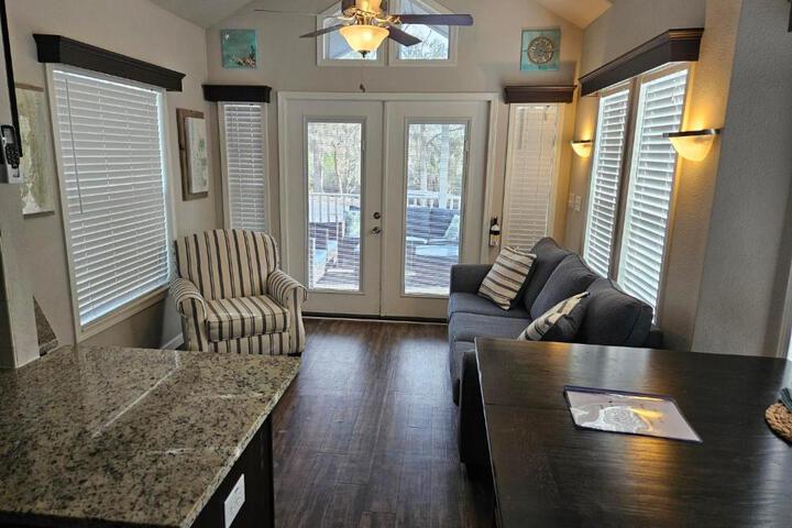Live Oak Landing
