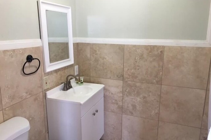 Room 105 of 146
