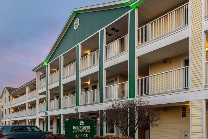 Hotel 7 of 25