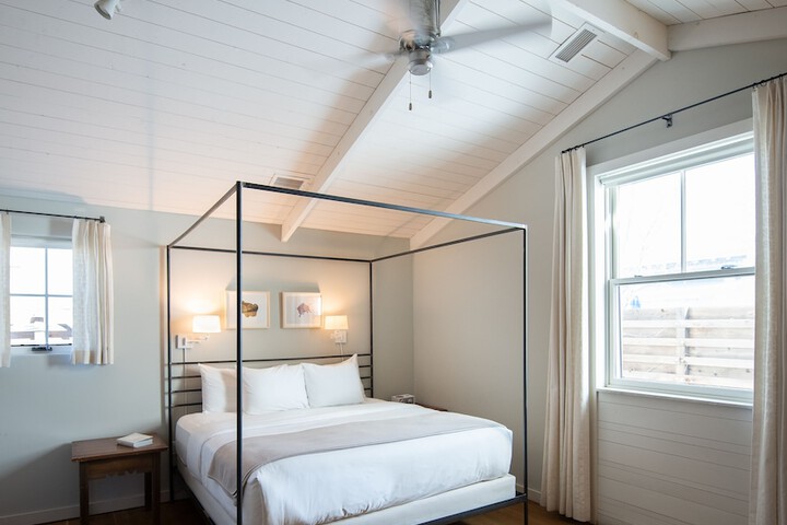 Room 45 of 84