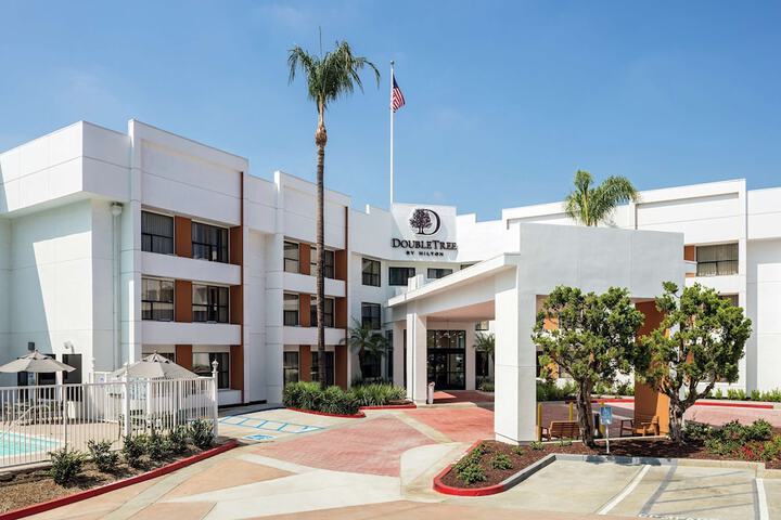Hotel 2 of 48