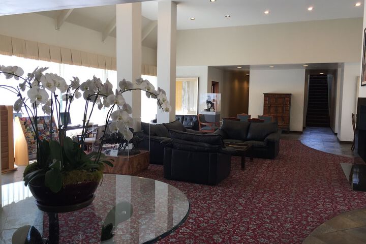 Hotel Interior 12 of 33