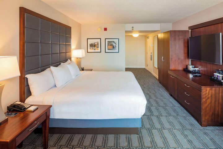 Room 36 of 152
