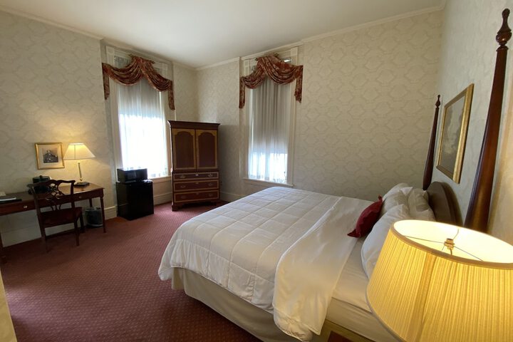 Room 28 of 55