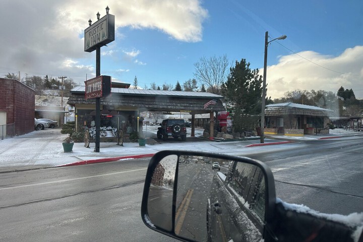 Rustic Inn Motel