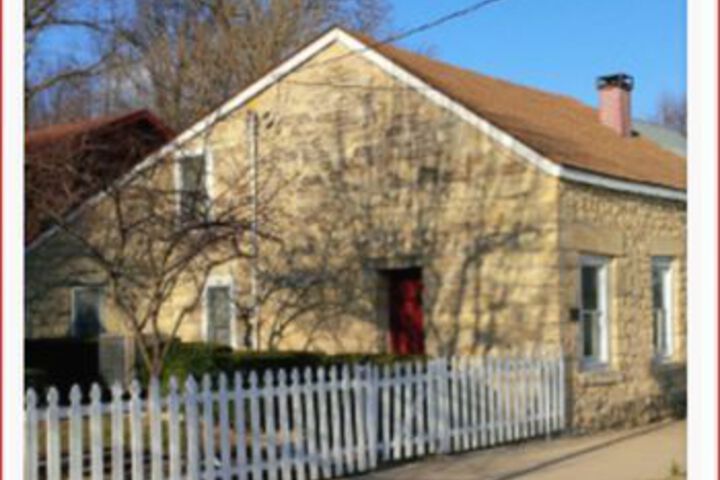 Jeni Js Gifts and Guest Houses
