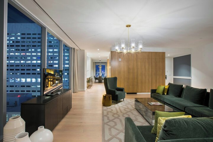 The Laura Hotel Houston Downtown, Autograph Collection