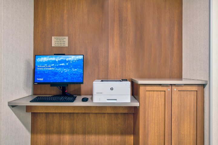 Business Center 46 of 48