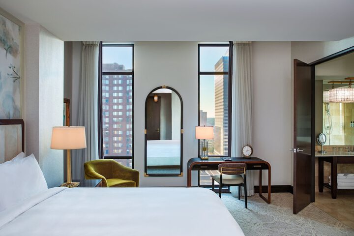 Room 26 of 101