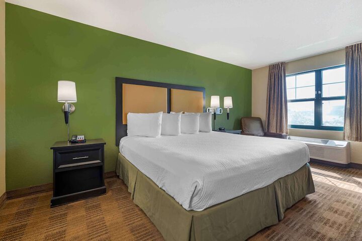 Extended Stay America Select Suites - St. Louis - O Fallon IL