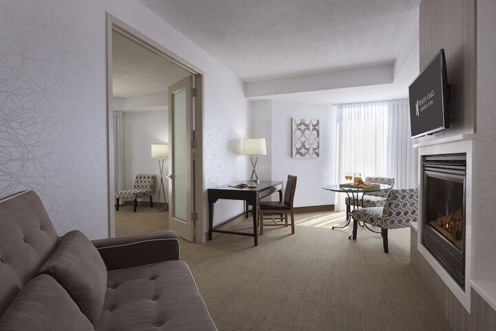 Room 25 of 42