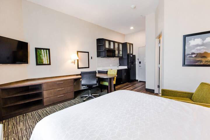 Room 33 of 56