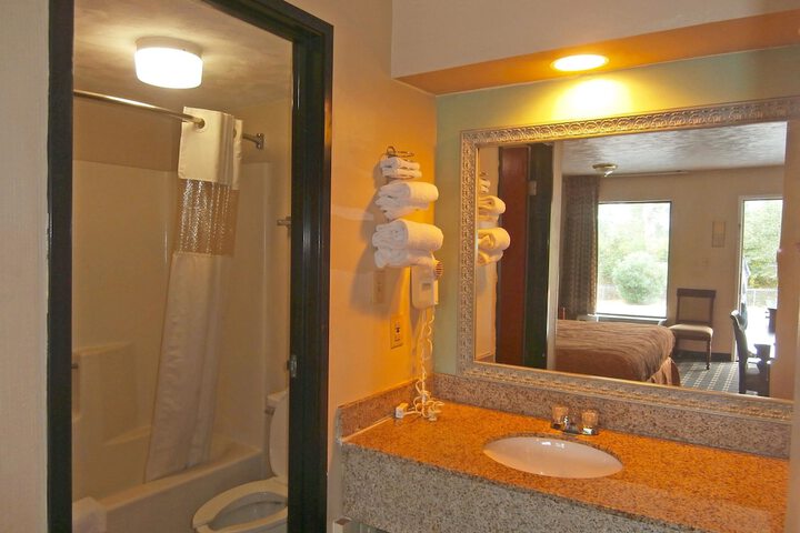 Room 15 of 20