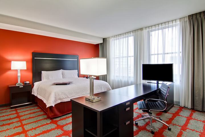 Room 17 of 41