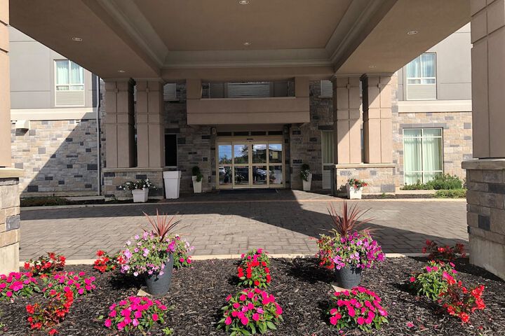 Holiday Inn Express & Suites Thunder Bay by IHG