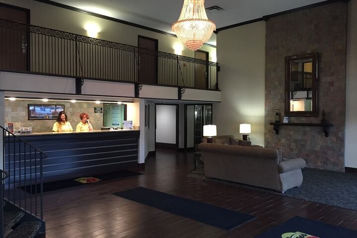 Hotel Interior 4 of 17