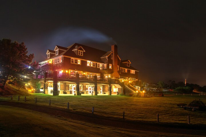 Hotel 8 of 75