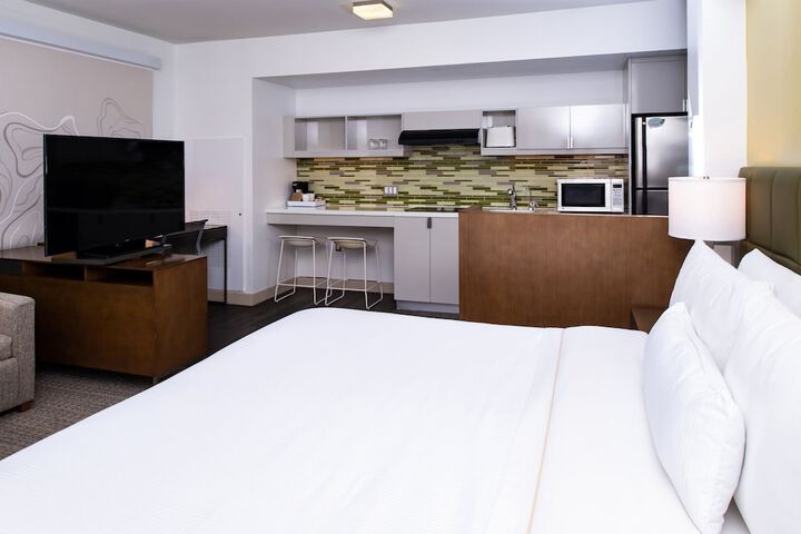 Room 20 of 38