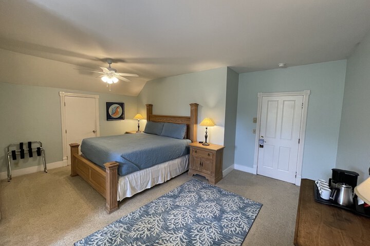 Room 81 of 121