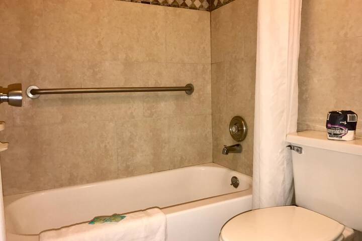 Room 13 of 26