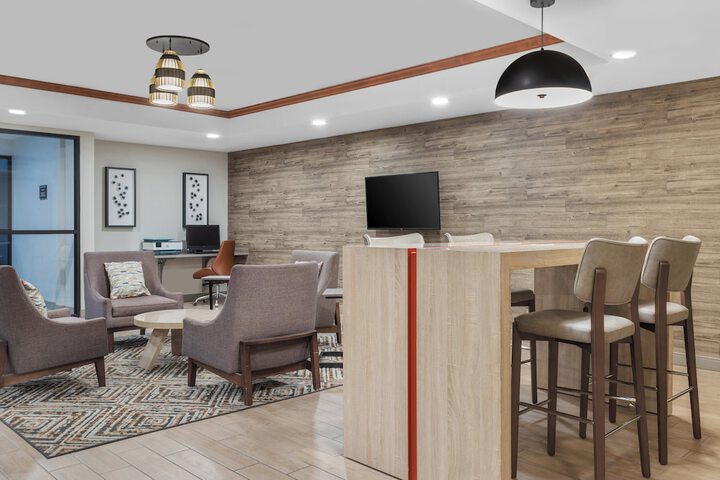 Hotel 10 of 67