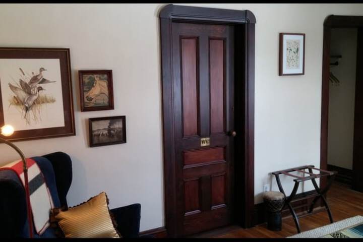 Room 29 of 38