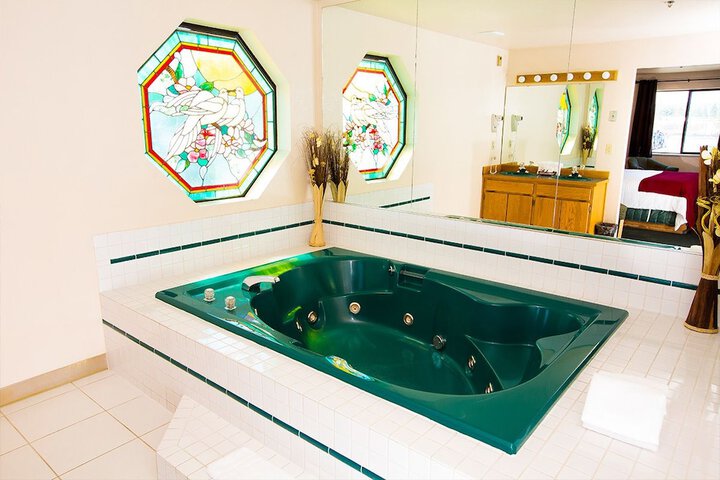 Hot Tub 35 of 35