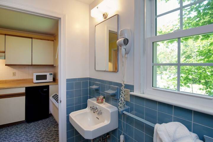 Room 20 of 29