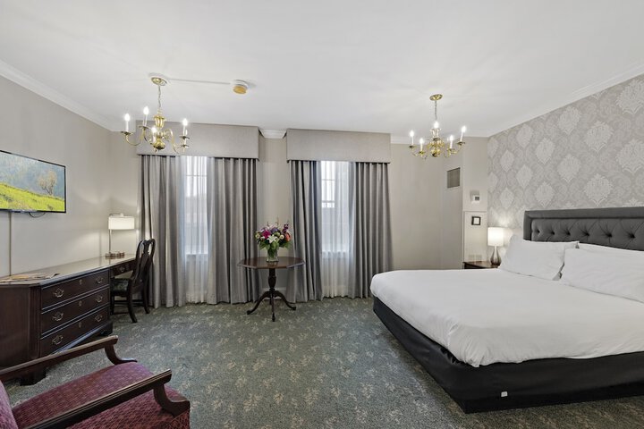 Room 29 of 76