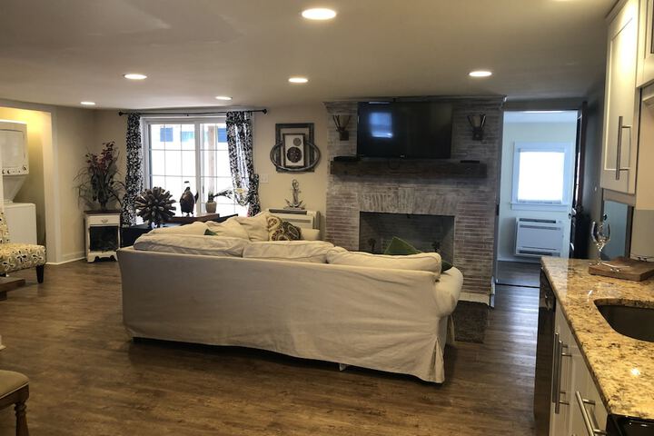 Room 48 of 74