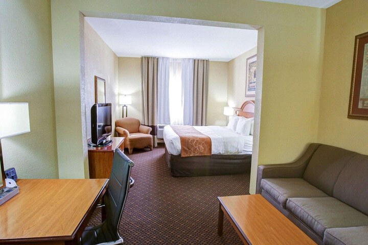 Room 18 of 25