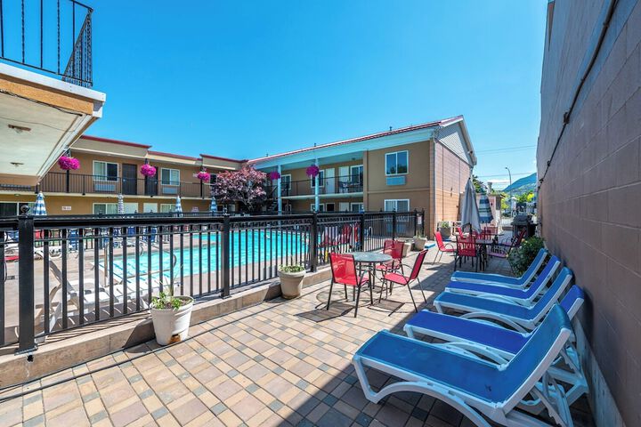 Sahara Courtyard Inn Penticton