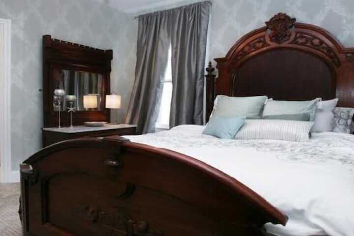 Room 39 of 46