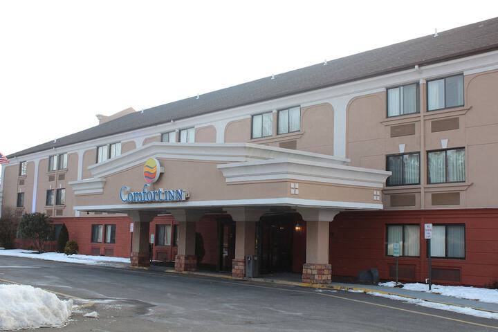 Hotel 2 of 64