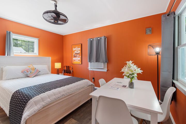 The Beaches Guest Rooms and Cottages