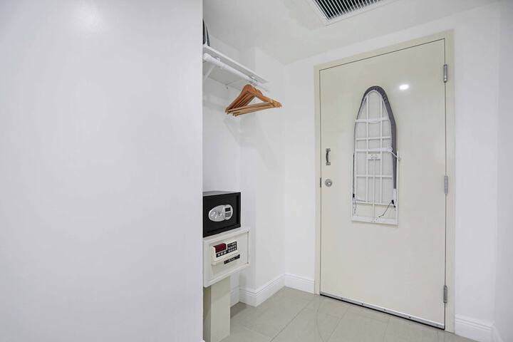 Room 99 of 167