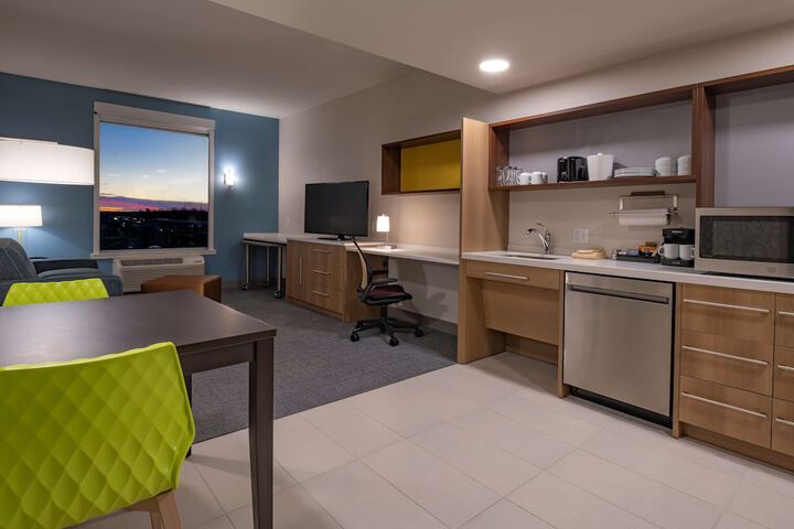 Room 16 of 46