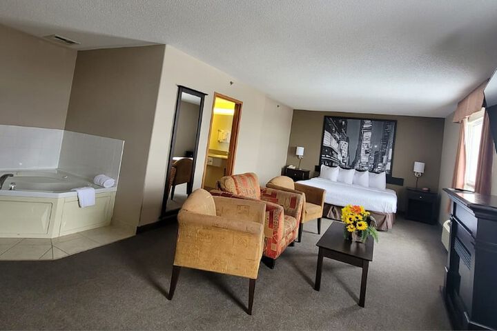 Super 8 by Wyndham Barrie South