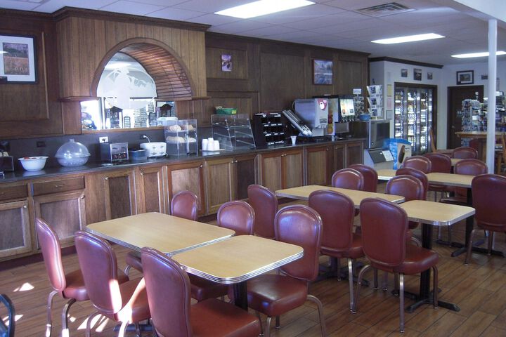 Dining 56 of 66