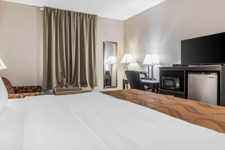 Room 42 of 60