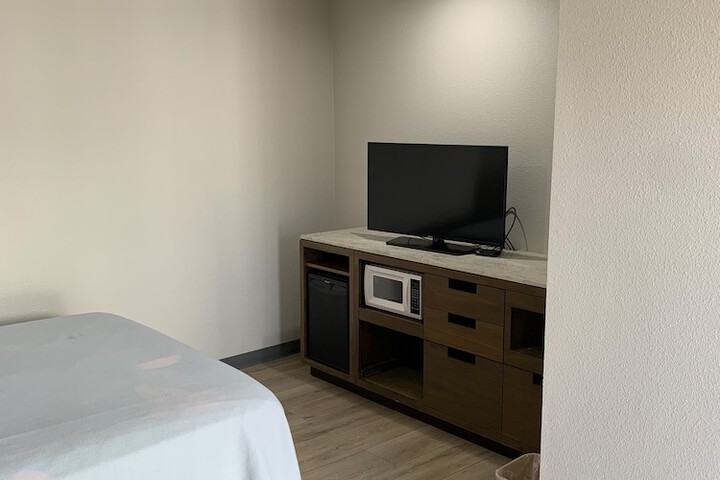 Room 12 of 31